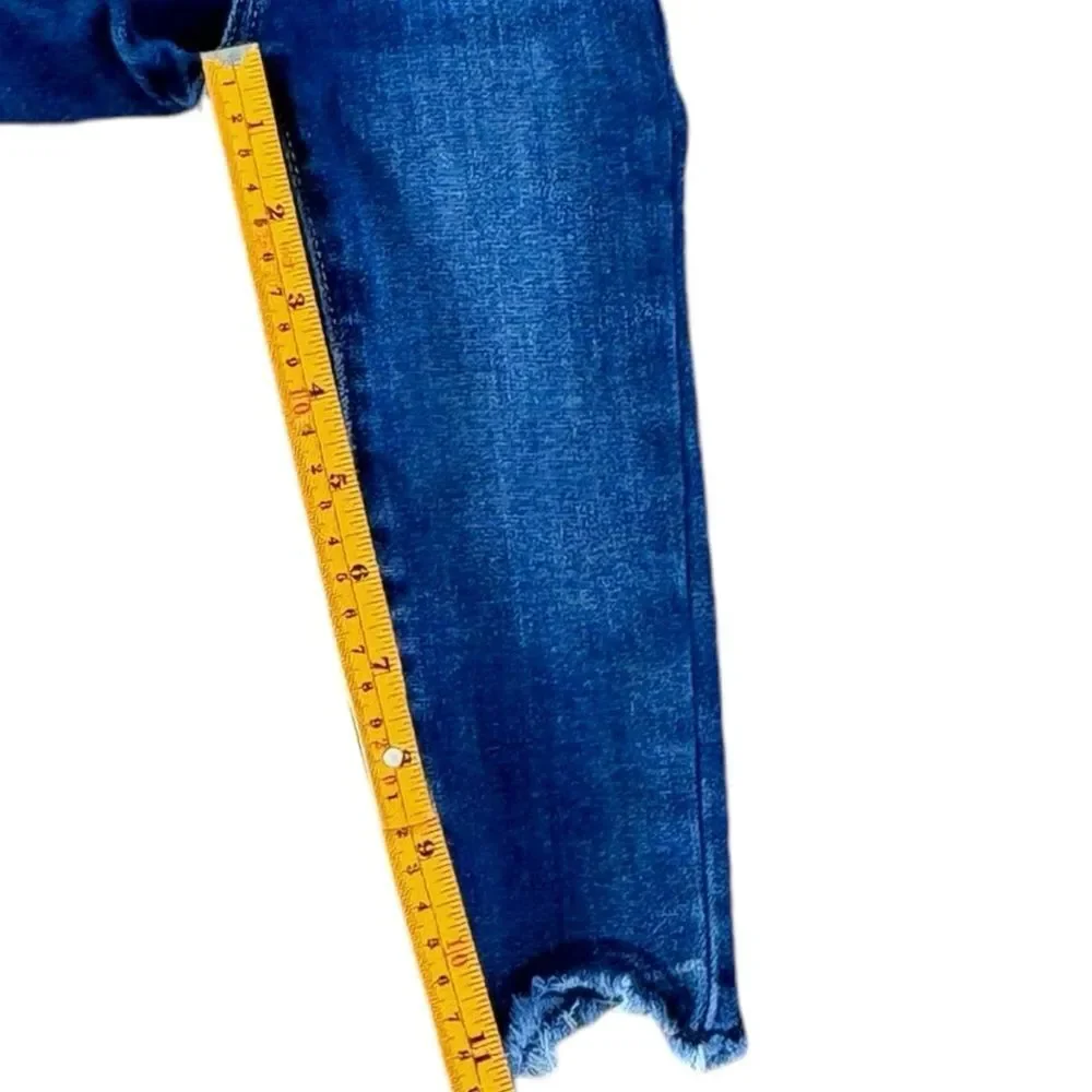 Old Navy Girls 360 Stretch Adjustable Waist Blue Denim Rockstar Jeggings. 2. 2T.
